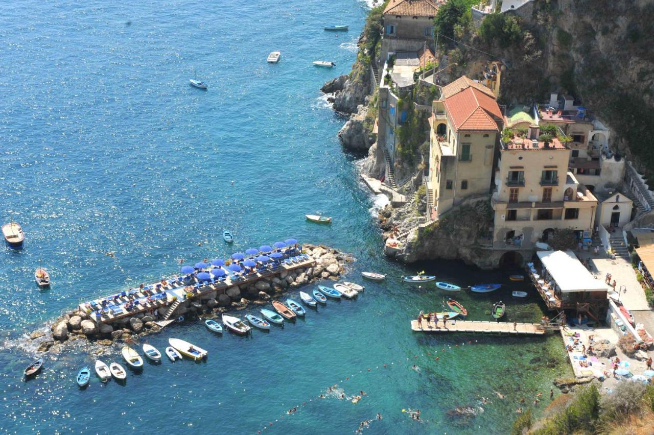 La Casina Del Pennolo, Casa Stani 60 Mq. Villa Conca dei Marini Luaran gambar