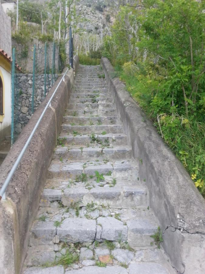 La Casina Del Pennolo, Casa Stani 60 Mq. Villa Conca dei Marini Luaran gambar