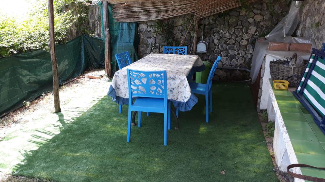 La Casina Del Pennolo, Casa Stani 60 Mq. Villa Conca dei Marini Luaran gambar
