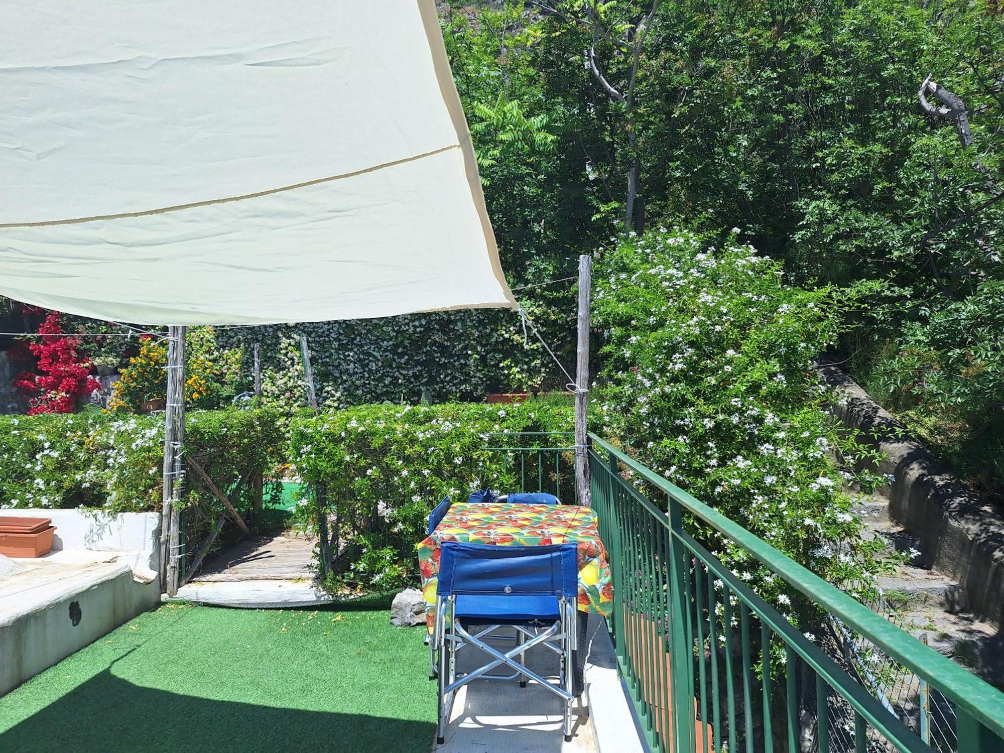 La Casina Del Pennolo, Casa Stani 60 Mq. Villa Conca dei Marini Luaran gambar